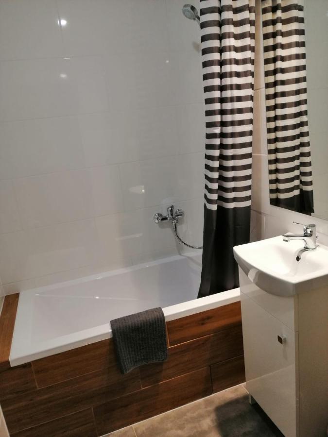 Apartament Galicja Plus Chrzanow Bagian luar foto